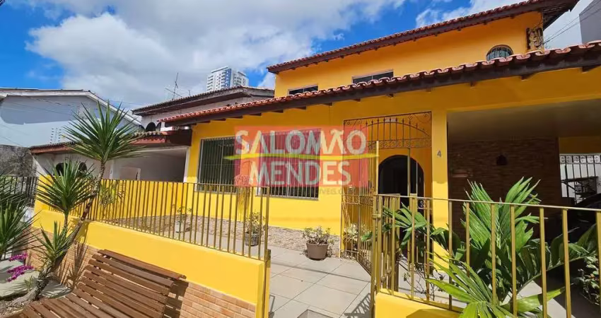 Casa com 3 quartos para alugar na Alameda Bruno de Menezes, Nazaré, Belém