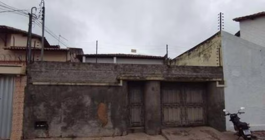 CASA COMERCIAL NO CENTRO