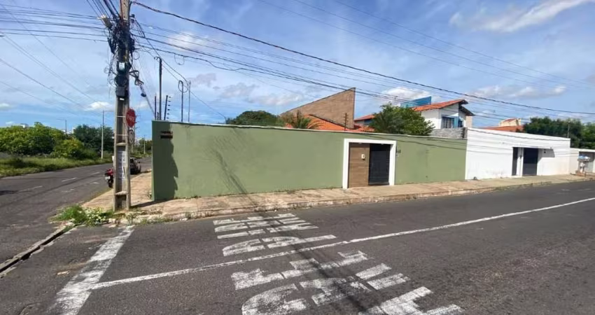 Casa Comercial