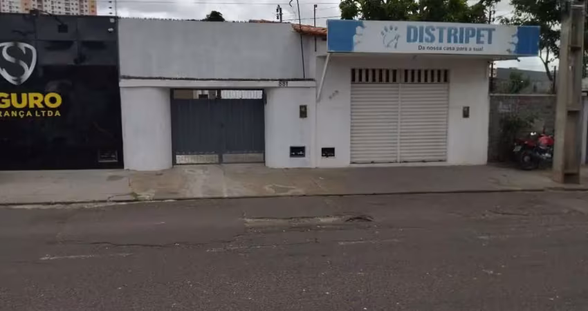 Casa comercial para alugar na Avenida Higino Cunha, Ilhotas, Teresina