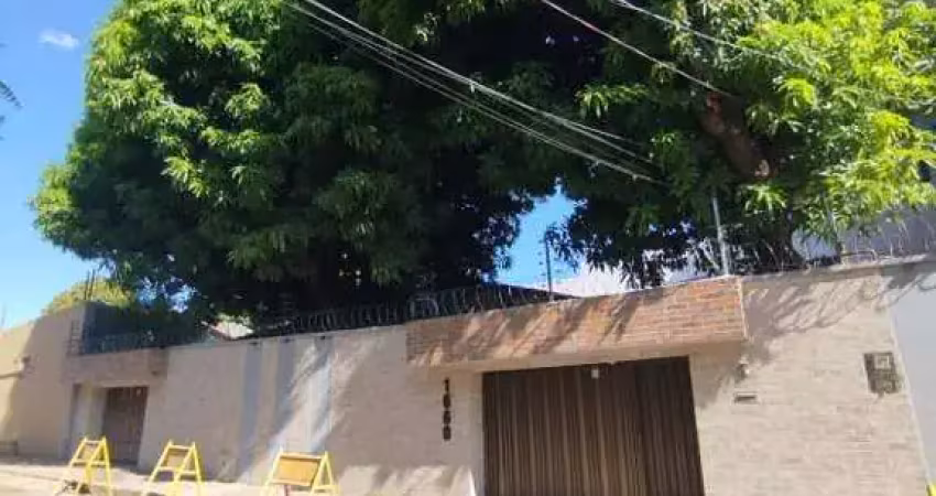 Casa com 4 quartos para alugar na Rua Eustáquio Portela, Jóquei, Teresina