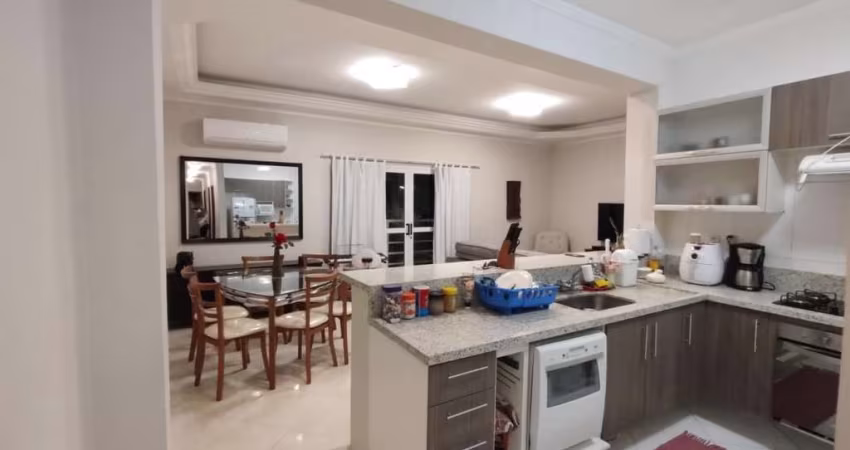 Casa para Venda em São Paulo, Cambuci, 3 dormitórios, 1 suíte, 3 banheiros, 2 vagas