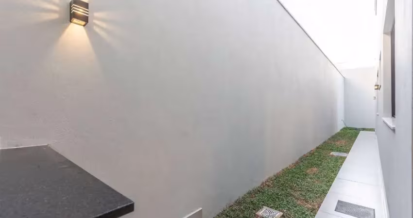 Casa com 1 quarto à venda na Rua Américo Lopes de Arantes, 312, Novo Mundo, Uberlândia