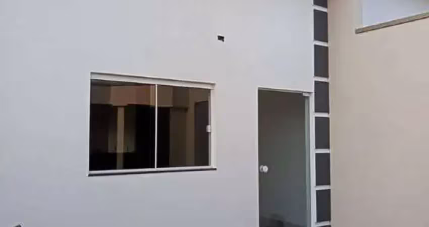 Casa com 3 quartos à venda na Rua Sampaio, 28, Laranjeiras, Uberlândia