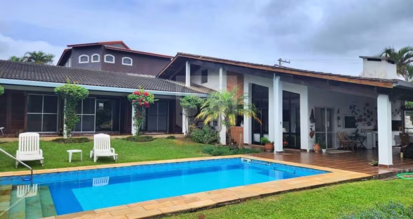 Casa Terrea a venda no Rivieira Paulista em São Paulo - SP