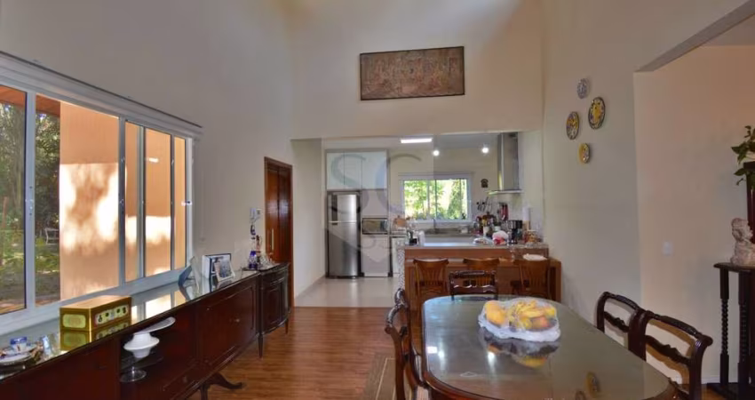 Encantadora Casa Terrea a Venda no Riviera Paulista em São Paulo - SP
