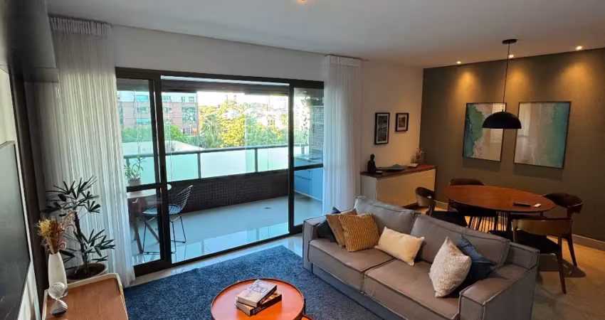 Parque tropical  apartamento finamente decorado 3 suites homme