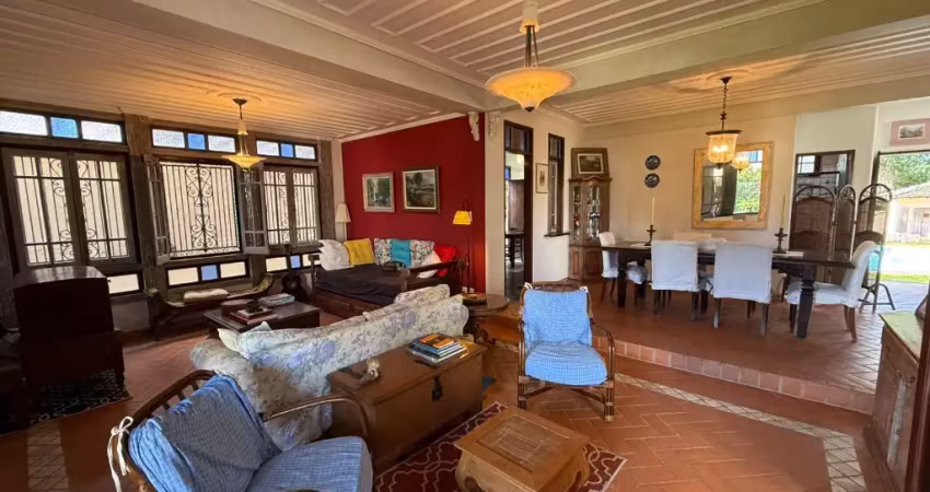 Casa em piatã 5 qt sendo 2 suítes bastante área verde condomínio arborizado