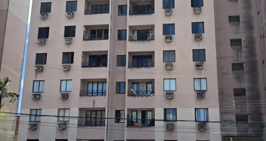 Apartamento no Tablueiro, com 02 quartos