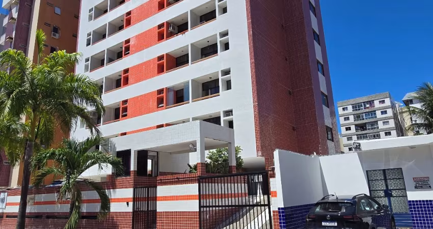 Apartamento na Ponta Verde, quarto e sala