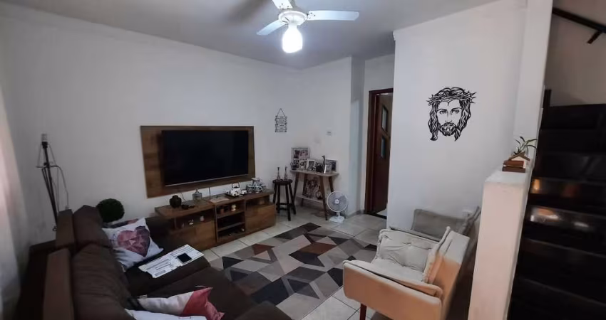 Sobrado à venda com 2 dormitórios 1 vaga -Vila Voturua - São Vicente/SP