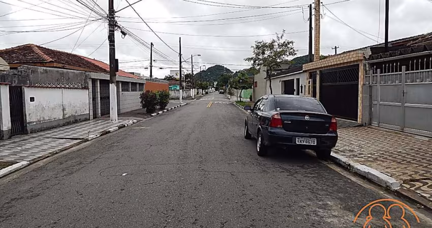 Sobrado à venda, 3 quartos, 1 suíte, 2 vagas, São Jorge - Santos/SP