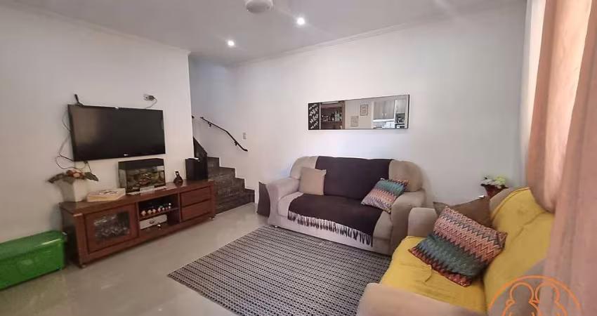 Sobrado à venda, 3 quartos, 1 suíte, 1 vaga, Vila Cascatinha - São Vicente/SP