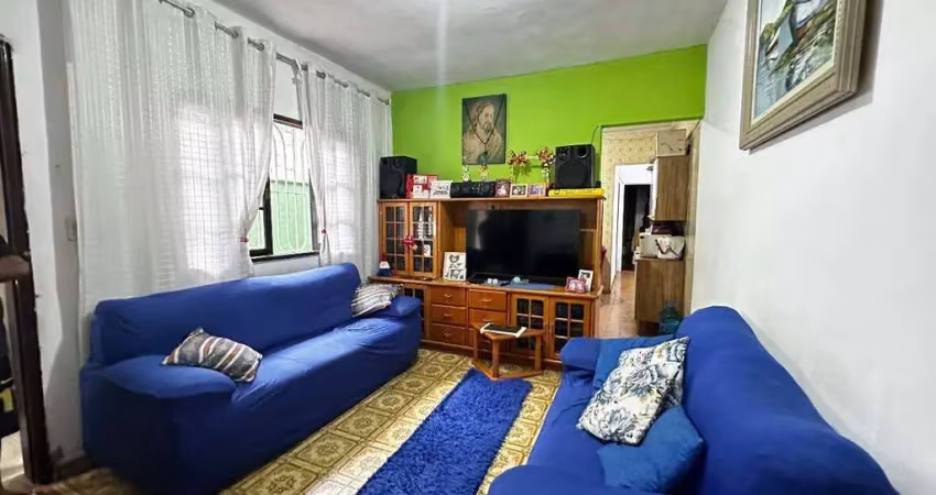 Casa à venda no bairro bom retiro, com dois dormitórios.