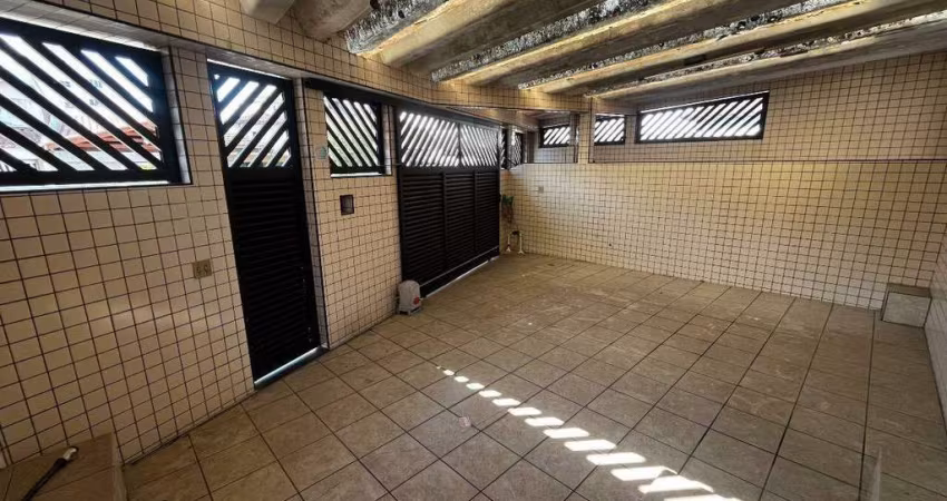 Casa com edícula para venda na Vila Cascatinha.