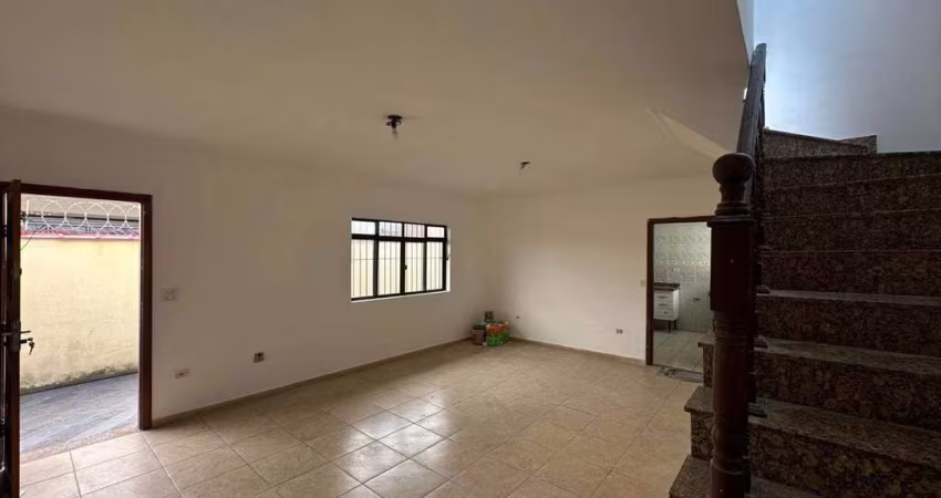 Casa à venda, 3 quartos, 2 vagas, Vila Voturua - São Vicente/SP
