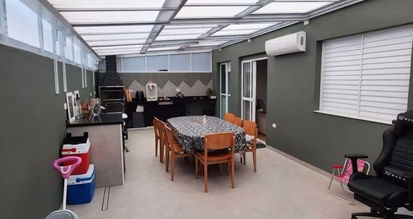 Apartamento à venda, 2 quartos, 1 vaga, Centro - São Vicente/SP