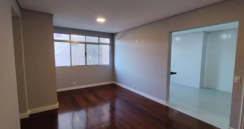 Apartamento à venda, 2 quartos, 1 suíte, 1 vaga, Campo Grande - Santos/SP
