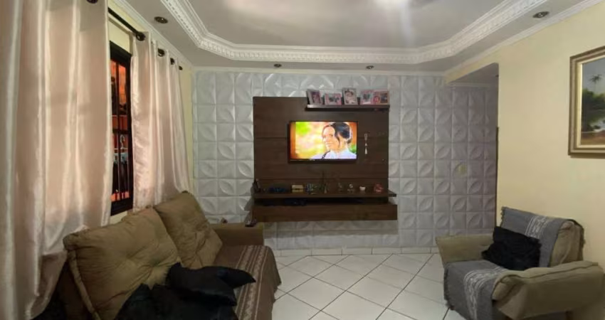 Sobrado à venda, 3 quartos, 1 vaga, Vila Voturua - São Vicente/SP