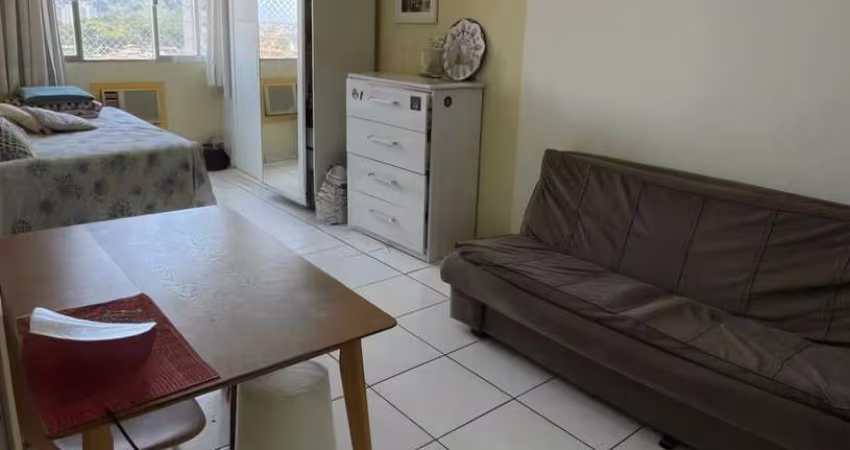 Apartamento à venda, 1 quarto, Centro - São Vicente/SP