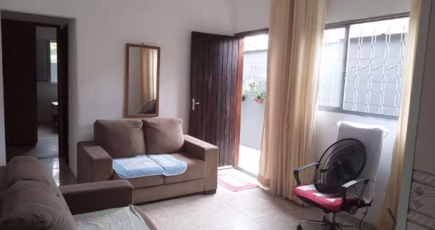 Casa à venda, 3 quartos, 1 vaga, Vila Jockei Clube - São Vicente/SP