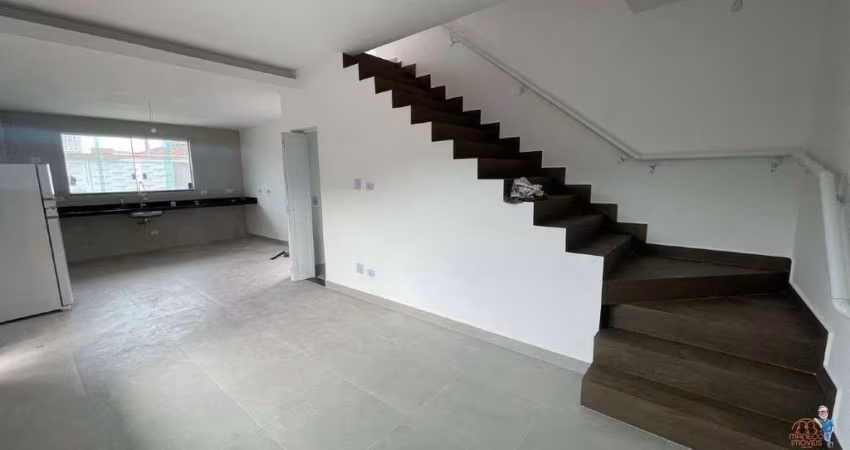 Sobrado à venda, 2 quartos, 2 suítes, 3 vagas, Santa Maria - Santos/SP