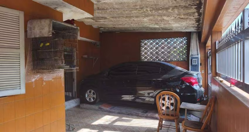 Casa à venda, 2 quartos, 2 vagas, Santa Maria - Santos/SP