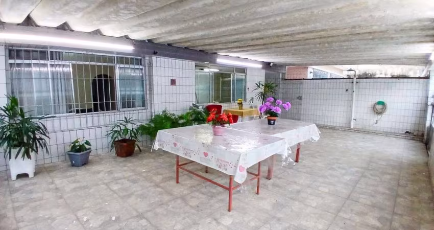 Casa à venda, 3 quartos, 3 vagas, Santa Maria - Santos/SP