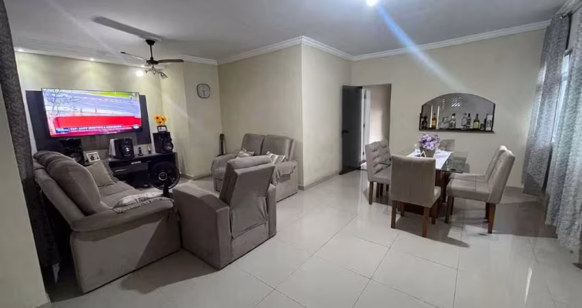Casa à venda, 3 quartos, 1 suíte, 3 vagas, Vila São Jorge - São Vicente/SP