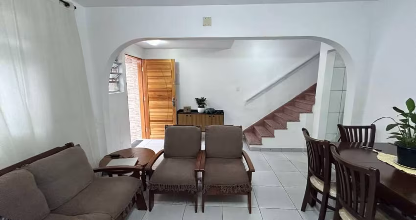 Sobrado à venda, 2 quartos, MACUCO - Santos/SP