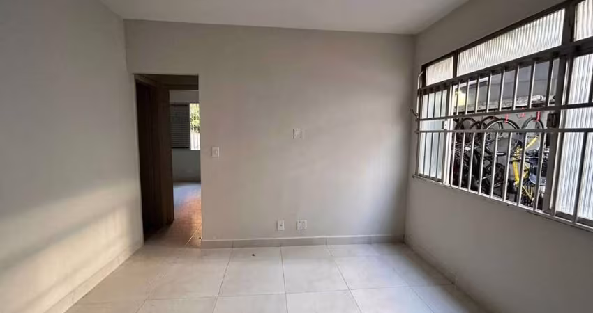 Apartamento à venda, 2 quartos, 1 suíte, 1 vaga, Centro - São Vicente/SP