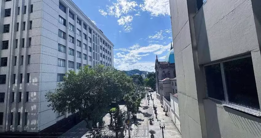 Sala comercial à venda na Praça Dom Idílio José Soares, Centro, Santos