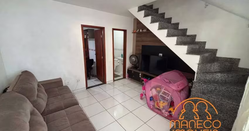 Sobrado à venda, 2 quartos, 1 vaga, Vila Voturua - São Vicente/SP