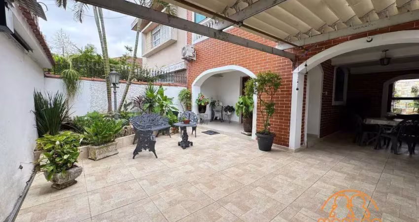 Casa à venda, 3 quartos, 3 suítes, 3 vagas, embaré - santos/sp