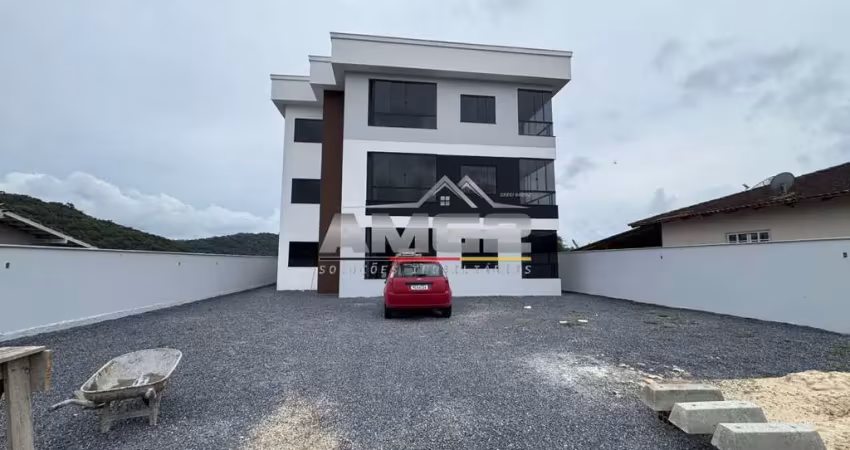 Apartamento com 2 dormitórios e 77m² no Paquetá em Brusque SC