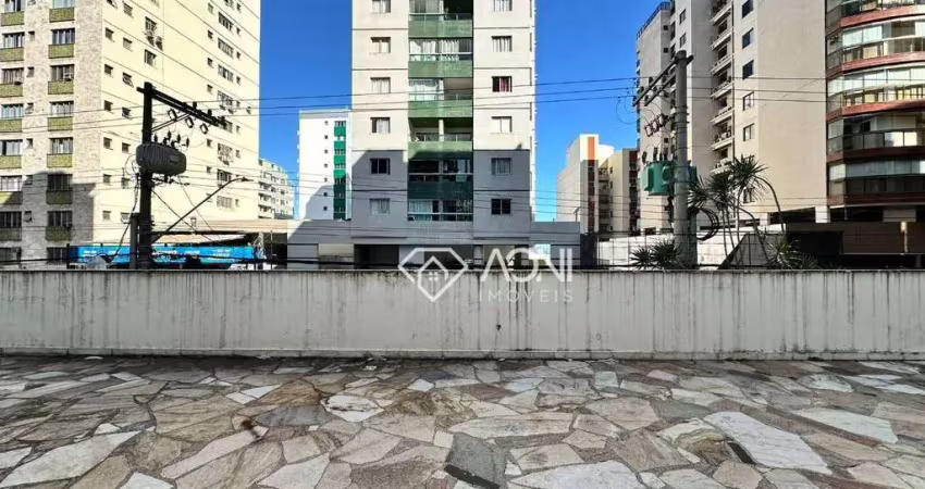 OPORTUNIDADE - Excelente localização, ideal para ponto comercial ou incorporação imobiliária!