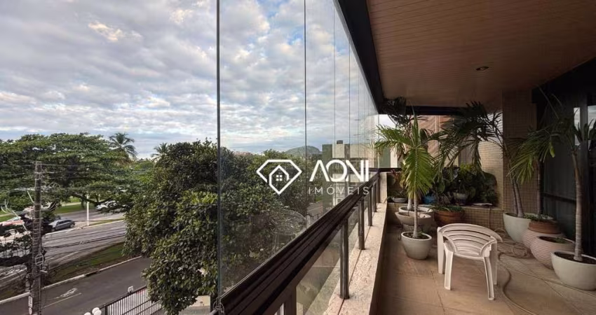 Amplo imóvel com excelente localização numa das principais avenidas da Praia do Canto!