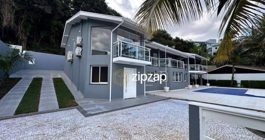 Casa sobrado com 5 quartos para aluguel no condomínio Marambaia na cidade de Vinhedo SP