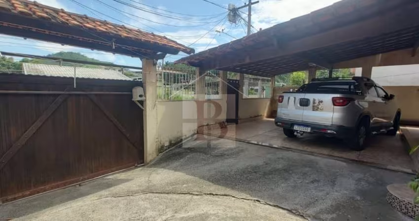Excelente oportunidade! Casa à venda em São Gonçalo-RJ, no bairro Colubande com 3 quartos, 2 suítes, 2 salas, 4 banheiros, 3 vagas de garagem e 200,00 m² de área.