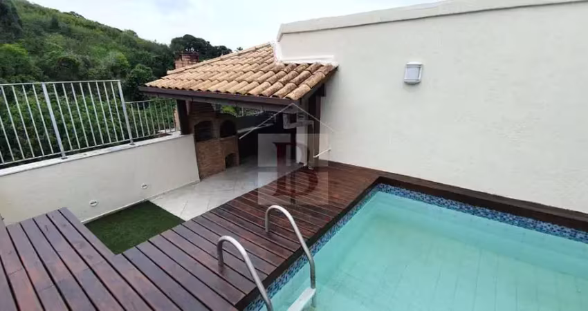 Cobertura de Luxo no Ingá: 3 quartos, 1 suíte, 2 salas, 3 banheiros, 2 vagas de garagem, 200m² de puro requinte em Niterói-RJ!