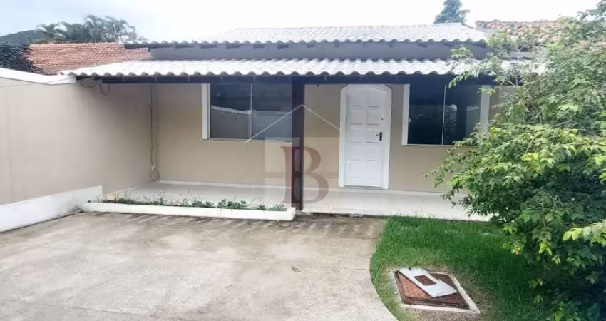 Casa com 2 quartos à venda na Rua Deputado José Luiz Erthal, 301, Piratininga, Niterói