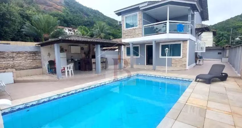 Casa com 3 quartos à venda na Rua Doutor Godofredo Garcia Justo, 504, Piratininga, Niterói