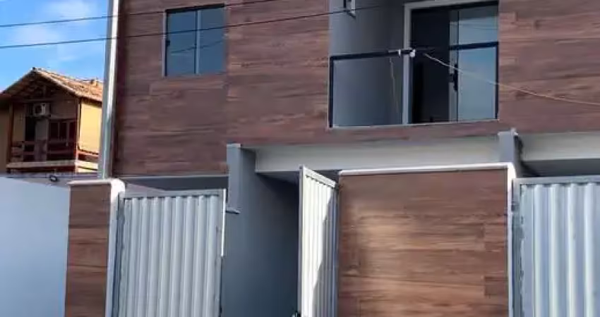 Casa duplex 2 quartos e 2 suítes com varanda na trindade sao gonçalo
