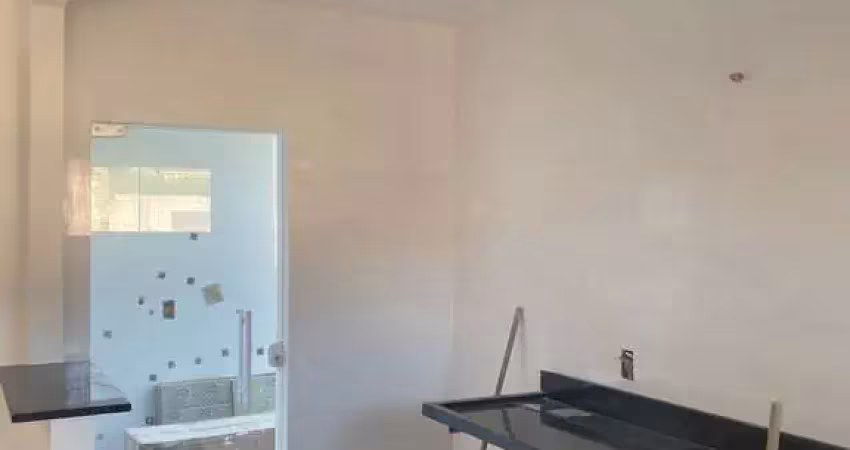 Casa nova e linear com 2 quartos próximo a lagoa de maricá
