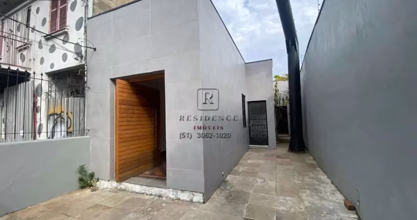 Casa comercial com 3 salas para alugar na Rua Mariante, 727, Rio Branco, Porto Alegre