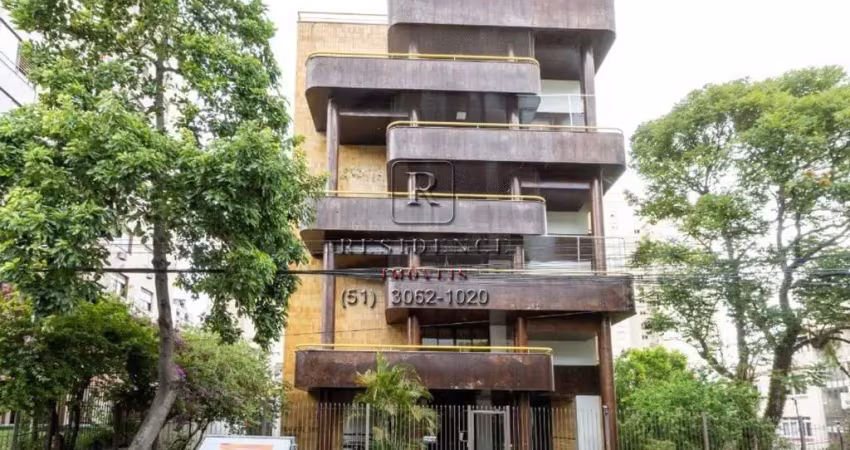 Cobertura de luxo com 3 quartos e piscina no Moinhos de Vento - Porto Alegre-RS: 375m², 2 vagas, próximo a comércios.