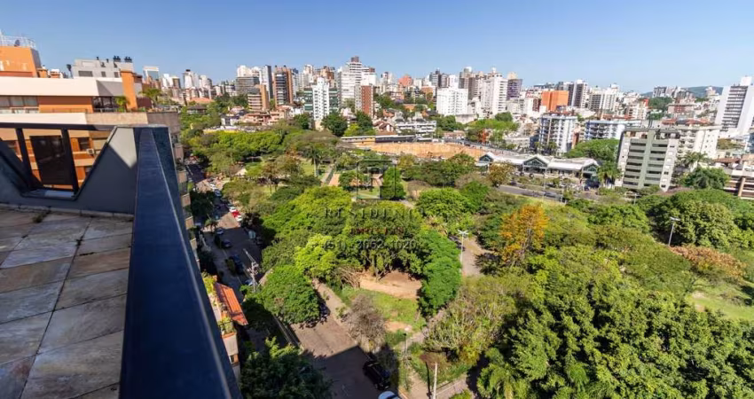 Cobertura de Luxo na Bela Vista, Porto Alegre - 3 Quartos, 2 Suítes, 2 Salas, 3 Vagas - 360,85m² - Vista para Praça da Encol