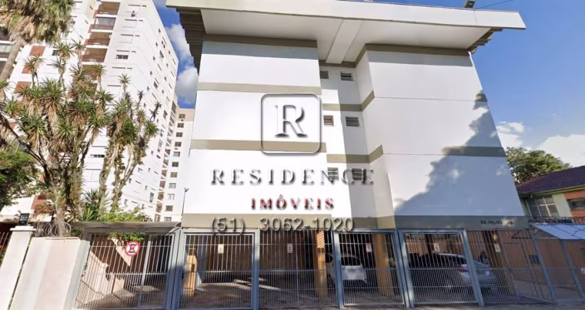 Apartamento Semi Mobiliado de 2 Quartos com Piscina no Bairro Glória - Porto Alegre-RS, 63m² de Área - Venda