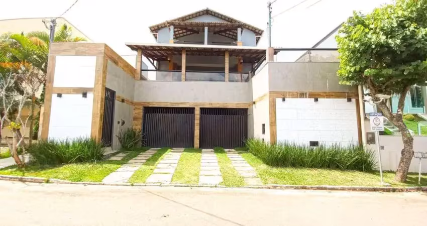 Casa com 6 quartos à venda na Rua Wolfgang Amadeus Mozart, Martelos, Juiz de Fora