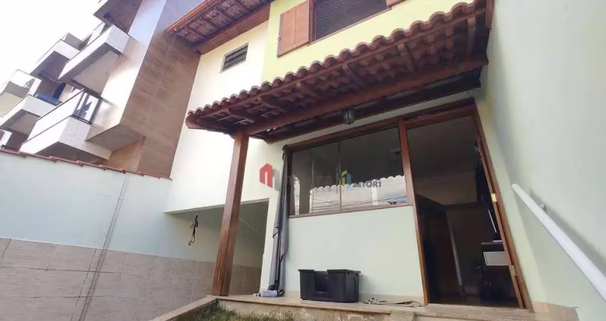 Bosque dos pinheiros - casa duplex 3 quartos - quintal